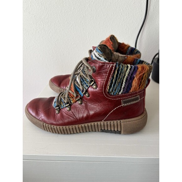 Josef Seibel Maren Boot Red Leather Bootie Size 11 EU 43 Colorful Yarn Zip W Box - Picture 4 of 11